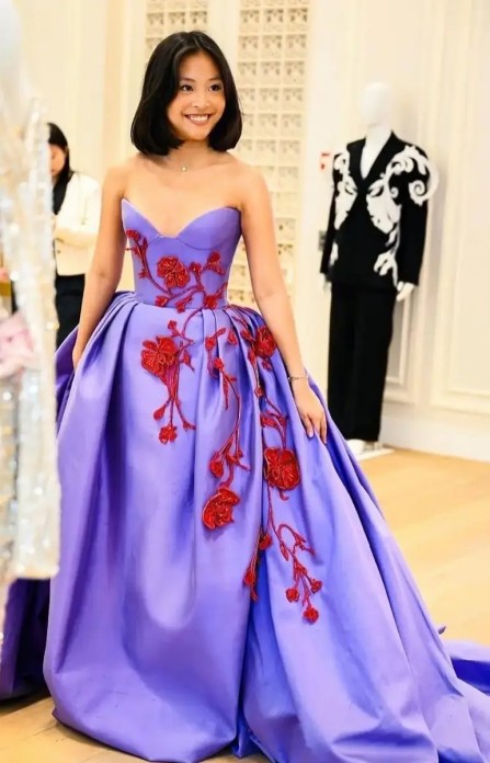 权志龙因与周杰伦合作被贬低，粉丝怒晒股价图，谁蹭谁一目了然